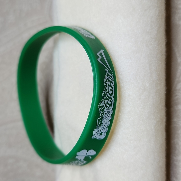Coors light St. Patricks Day rubber bracelets, set of 5, NEW - Picture 3 of 6